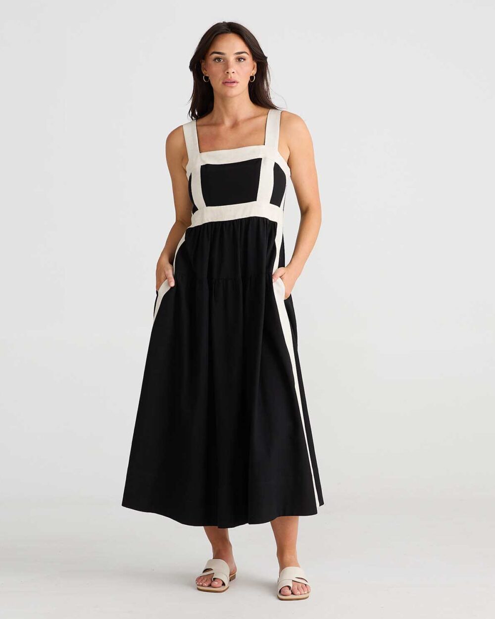 BT24523 1 Jolie Dress Black W Natural 3