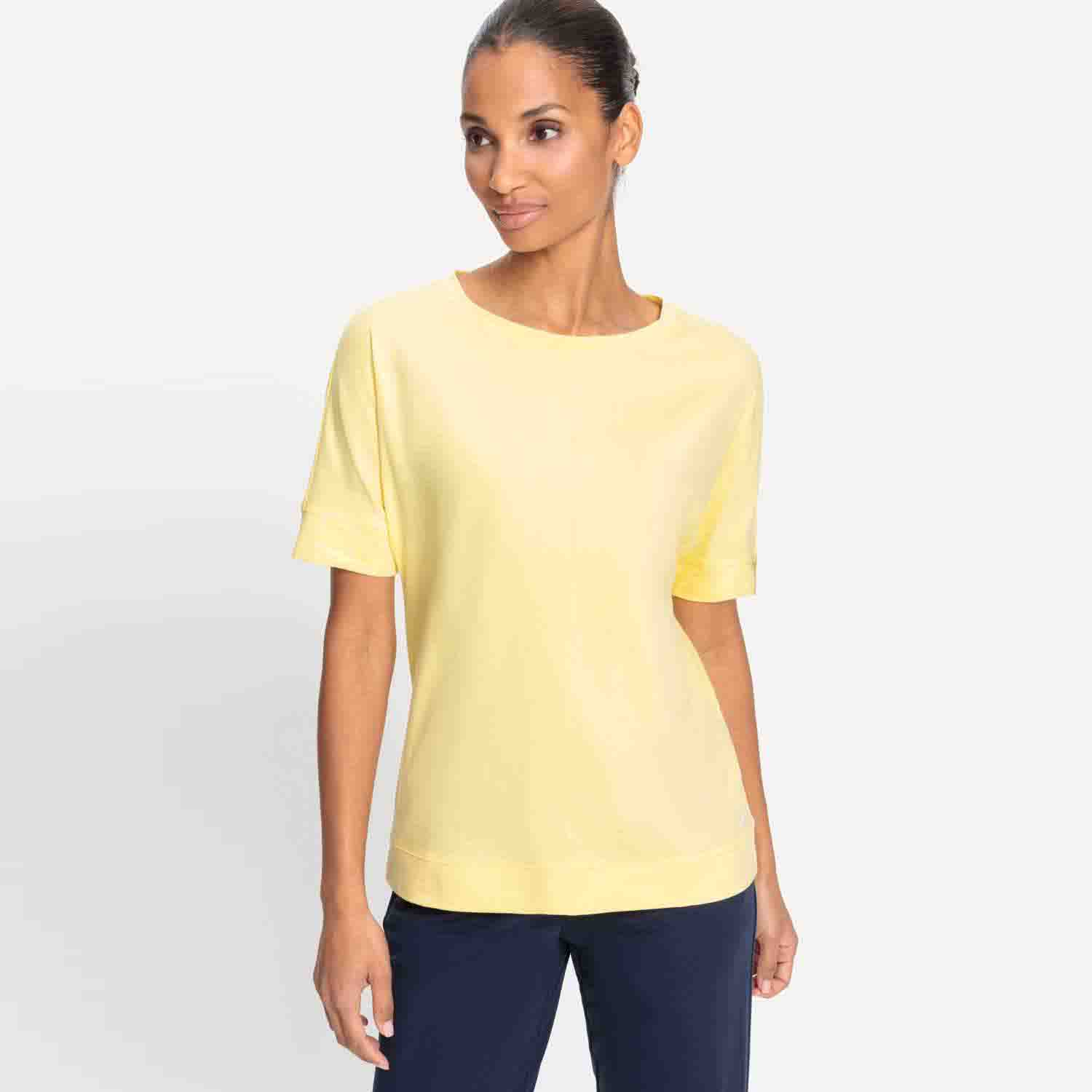 OLSEN Cosima T-shirt in Pale Yellow - 11104490 1 Olsen Marina City 25 03 01 30016 11104490 2 1