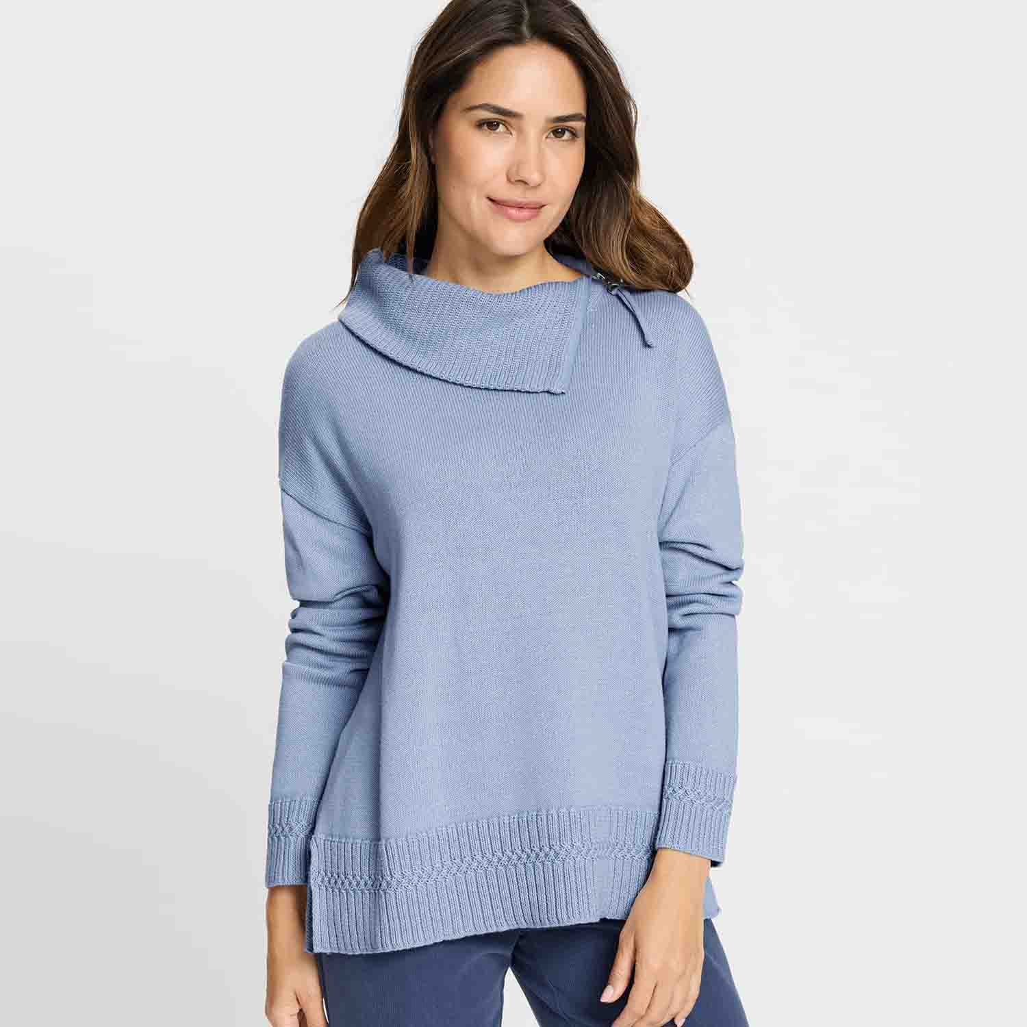 OLSEN Henny Blue Zip-Up Turtleneck – Vintage Romance - 11004645 1 11004645a