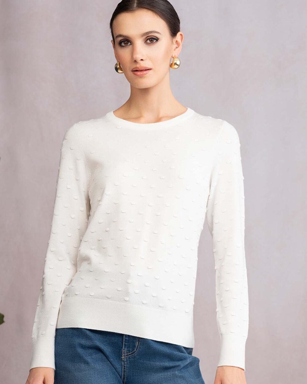 A46102 off white
