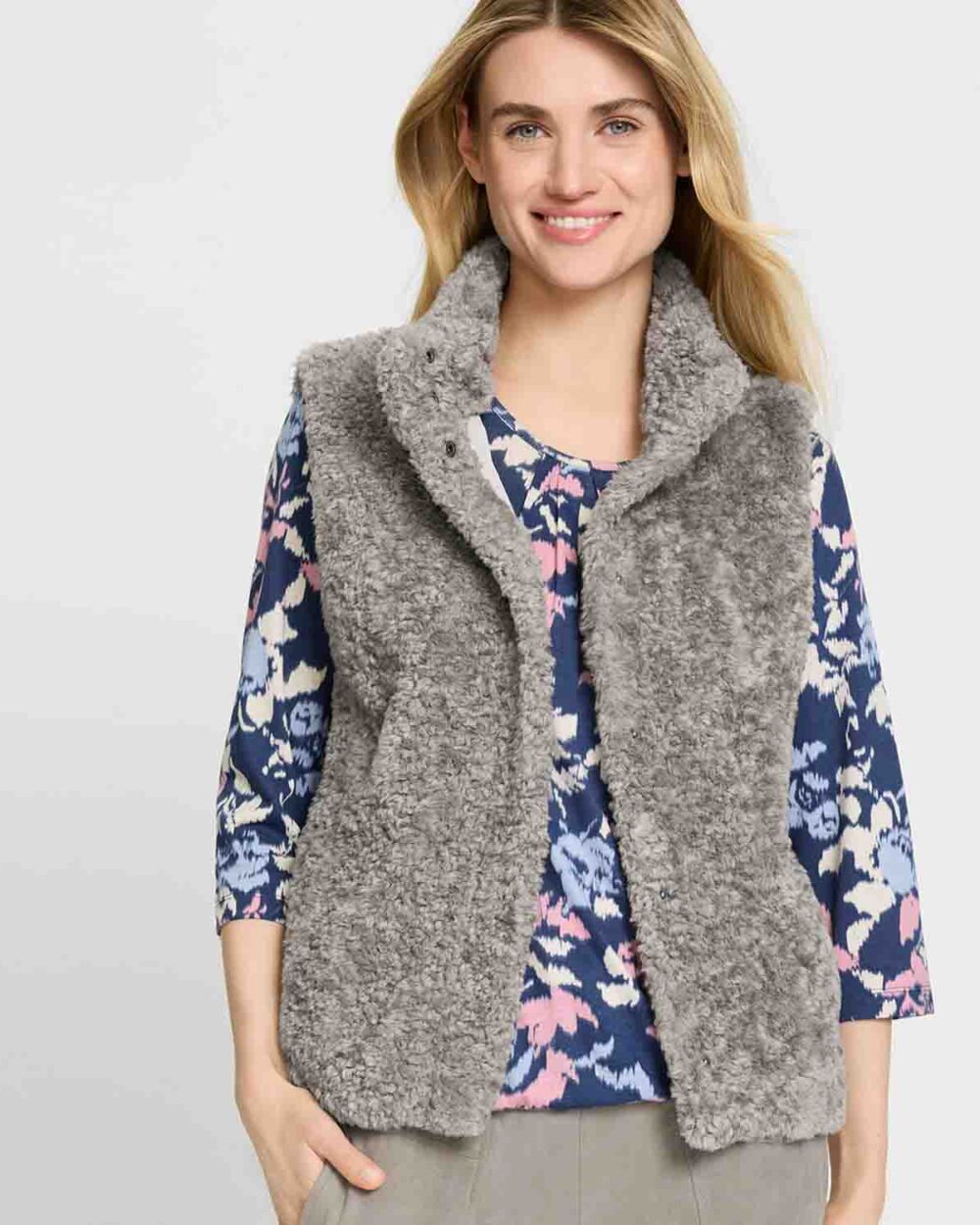 Olsen Vintage Romance 25 09 01 10046 15001635