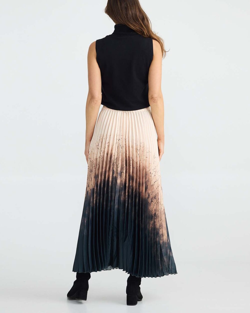 BT25012 2 Alias Pleated Skirt Calligraphy 7