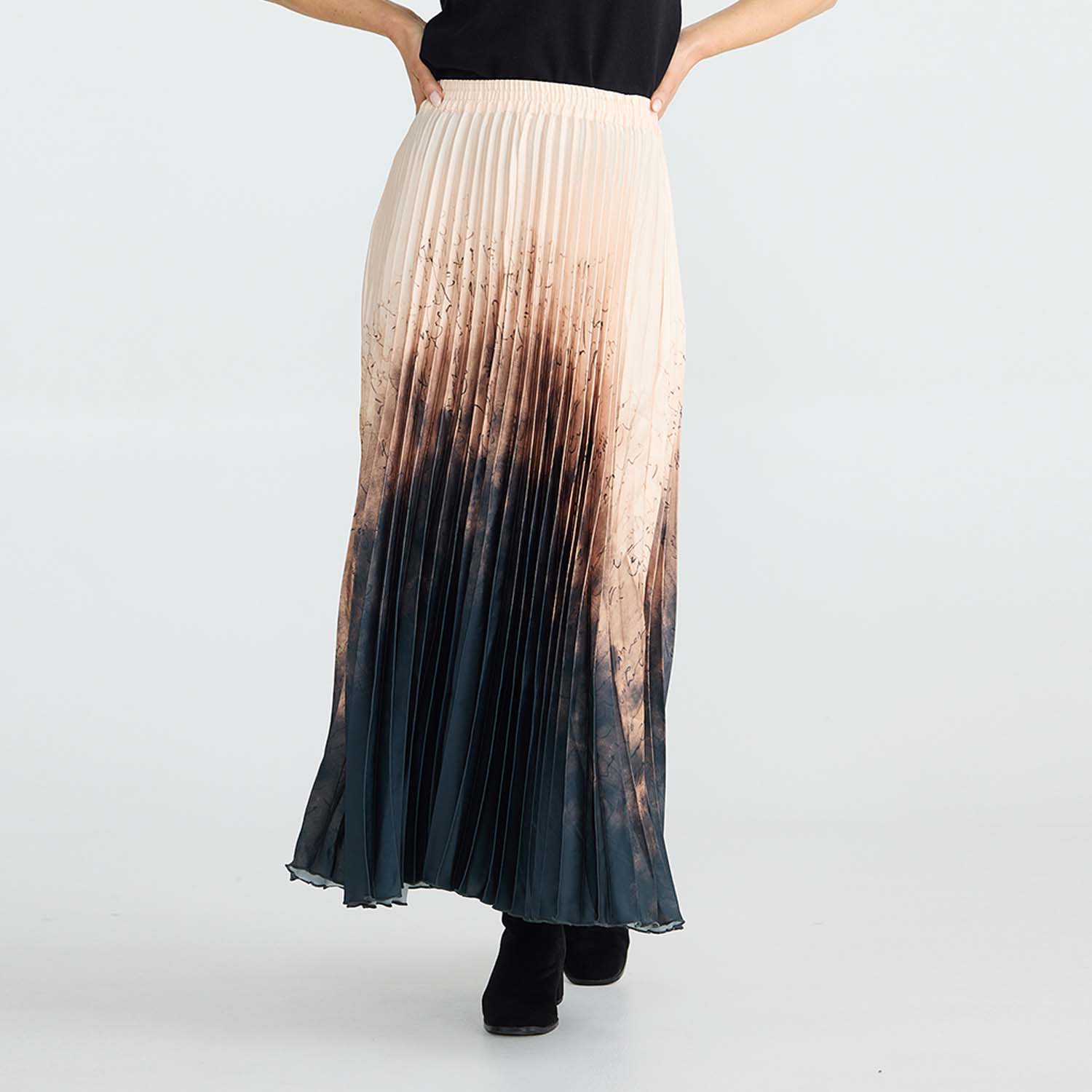 BRAVE&TRUE BT250122 PLEAT SKIRT-CALLIGRAPHY 3 aBT25012 2 Alias Pleated Skirt Calligraphy 6