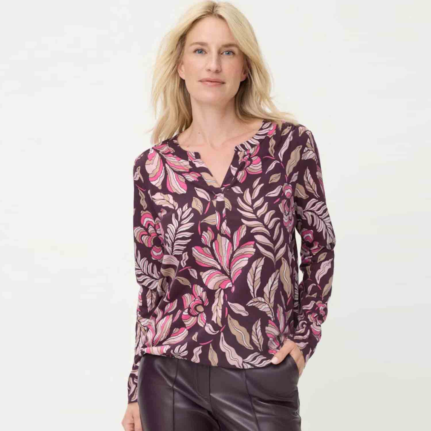 OLSEN 11105253 LONG SLEEVE TOP-MULTI 1 Olsen Liaison en Vogue 25 11 01 20151 11105253