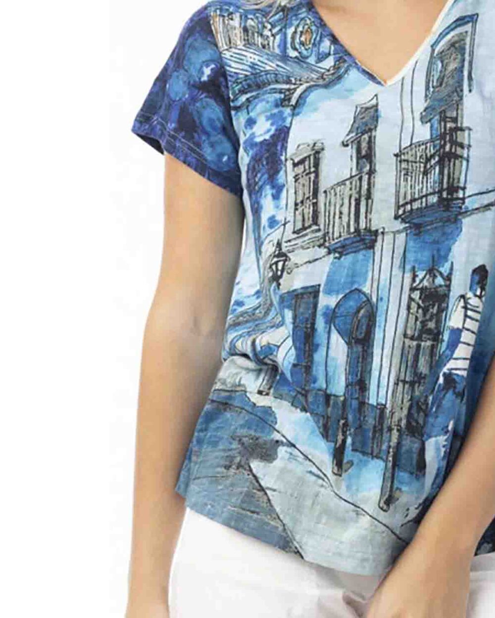blue top close