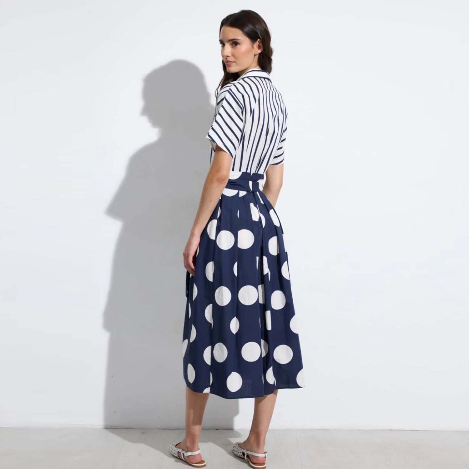 Daroca4a Daroca4a 004966-NAVY/WHITE