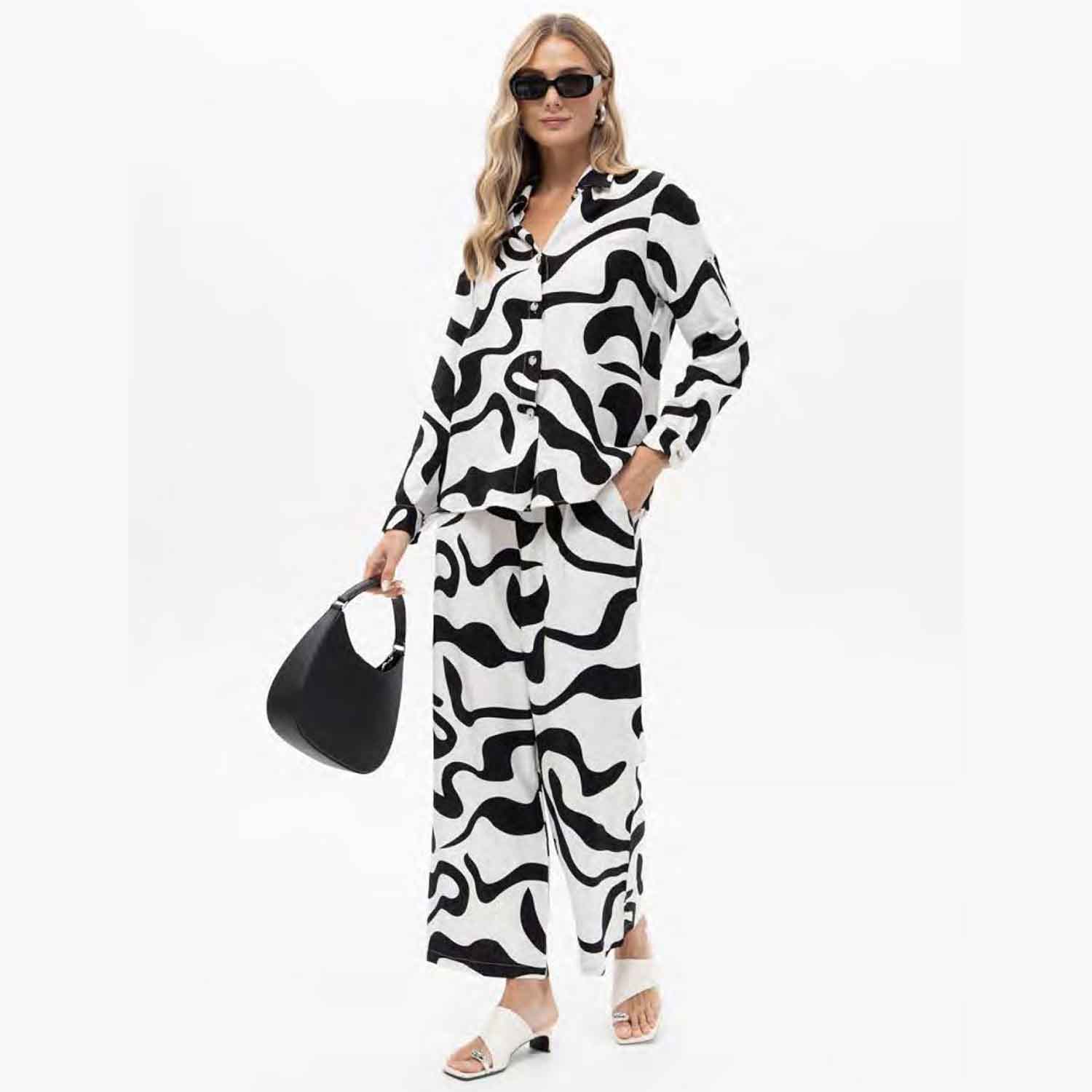 PASSIONI 19210 2PIECE-TOP/TROUSERS-BLACK/WHITE 1 PASSIONI 19210 2PIECE-TOP/TROUSERS-BLACK/WHITE