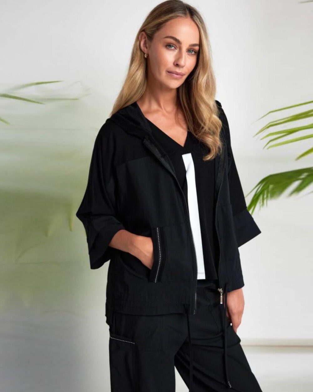 NAYA NAS26196 CONTRAST JACKET-BLACK & WHITE