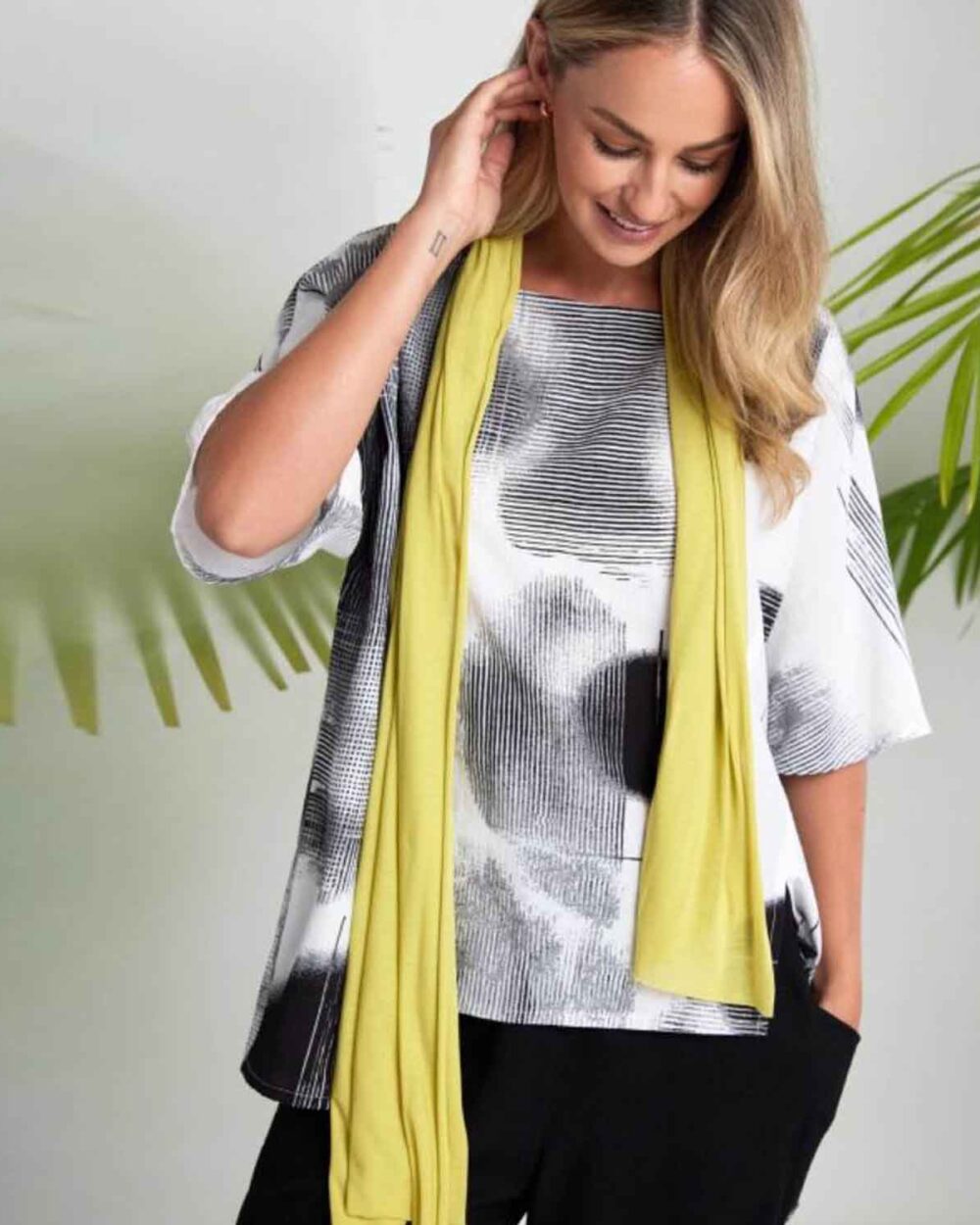 NAYA NAS26311 SPOT TUNIC TOP-BLACK & WHITE