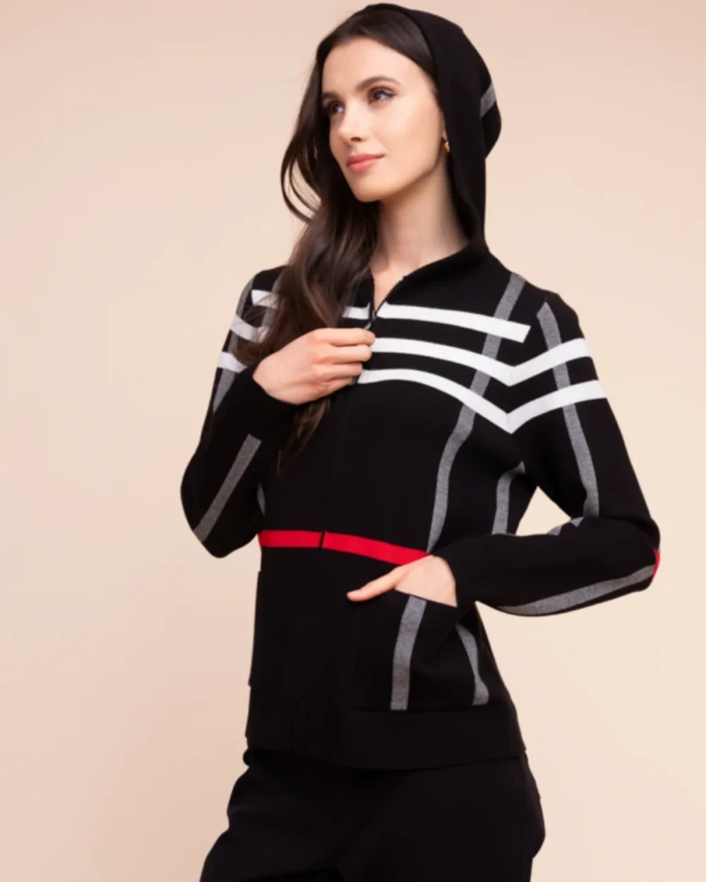 Obsessions Fashion 18 39 A48063 hood up